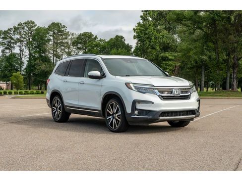 Used 2021 Honda Pilot Touring image 3