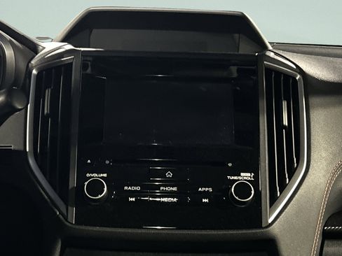 Used 2022 Subaru Crosstrek 2.0i Premium image 18