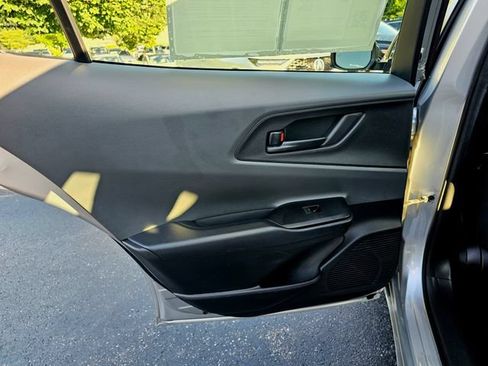 Used 2023 Toyota Prius LE FWD image 27