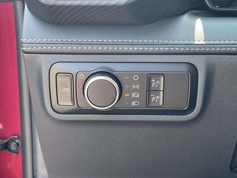 Used 2025 Ford Mustang GT Premium RWD image 17