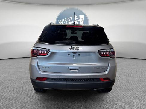 Used 2024 Jeep Compass Limited AWD/4WD image 5