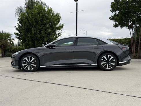 Used 2023 Lucid Air Touring AWD/4WD image 2
