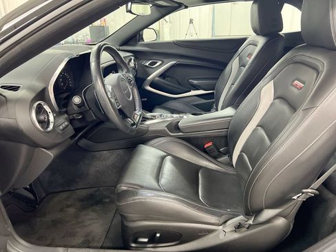 Used 2018 Chevrolet Camaro SS RWD image 20