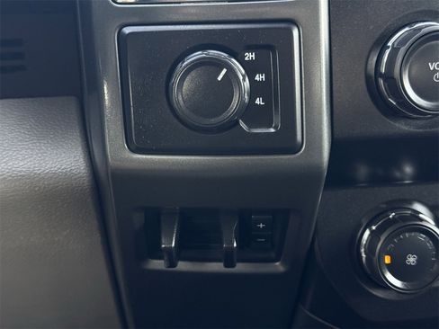 Certified 2022 Ford F350 XLT image 20