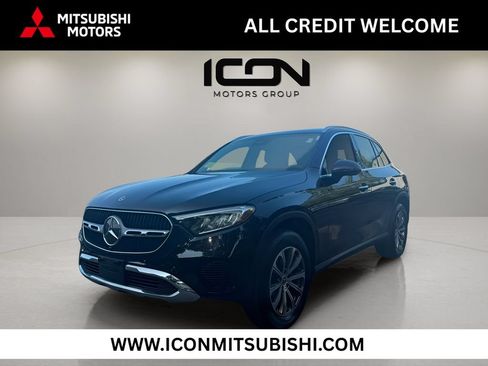 Used 2024 Mercedes-Benz GLC 300 4MATIC image 1