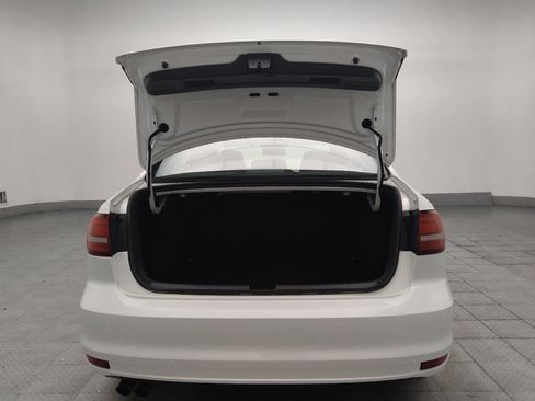 Used 2016 Volkswagen Jetta SE FWD image 29