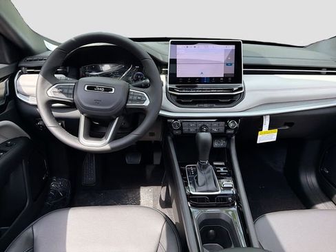 New 2026 Jeep Compass Limited w/ Sun, Sound & Navigation Group AWD/4WD image 25