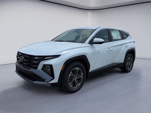 New 2026 Hyundai Tucson Blue SE FWD image 1