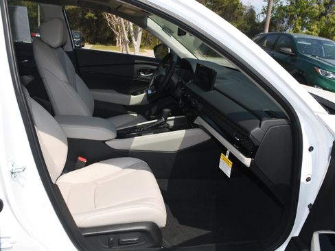 New 2026 Honda Accord Touring image 11