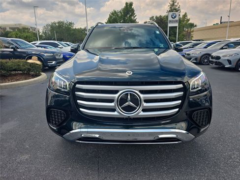 Used 2024 Mercedes-Benz GLS 450 4MATIC image 2