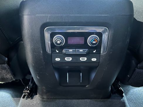 Used 2023 Chevrolet Tahoe Z71 w/ Z71 Off-Road Package AWD/4WD image 29