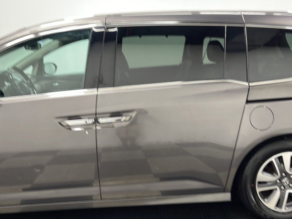Used 2016 Honda Odyssey Touring image 14