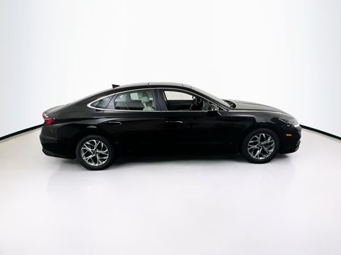 Used 2023 Hyundai Sonata SEL w/ Convenience Package FWD image 4
