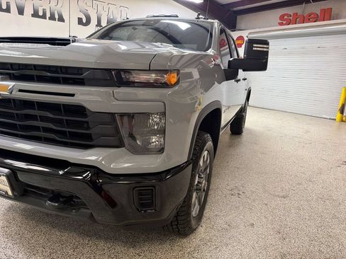Used 2024 Chevrolet Silverado 2500 Custom w/ Custom Value Package AWD/4WD image 13
