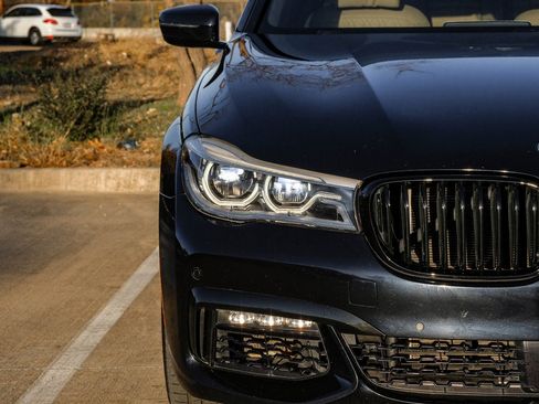 Used 2016 BMW 750i xDrive image 48