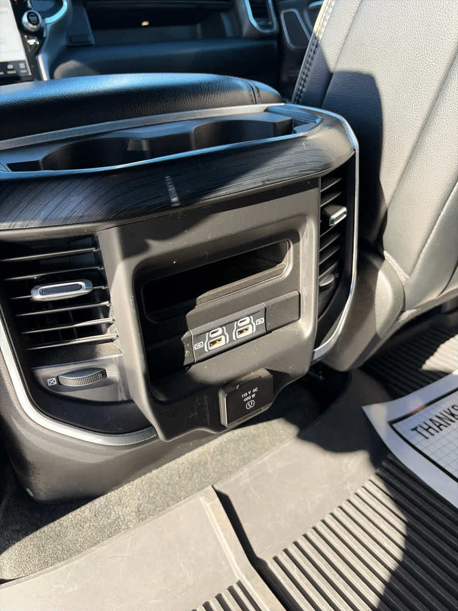 Used 2023 RAM 1500 Laramie AWD/4WD image 33