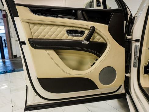 Used 2020 Bentley Bentayga Speed image 23