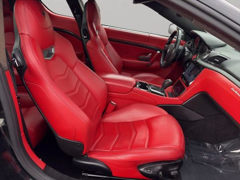Used 2013 Maserati GranTurismo Sport RWD image 24