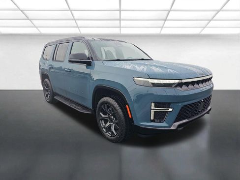 New 2026 Jeep Grand Wagoneer 4WD image 1