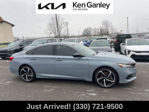 Used 2021 Honda Accord Sport image 4