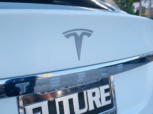 Used 2020 Tesla Model S Long Range Plus AWD/4WD image 45