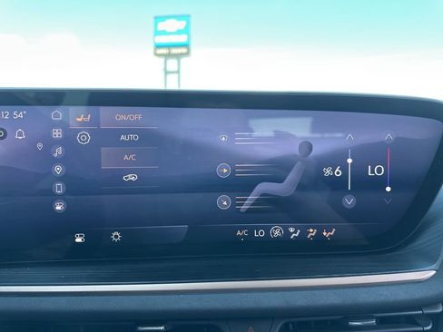 Used 2024 Buick Envision Sport Touring image 37