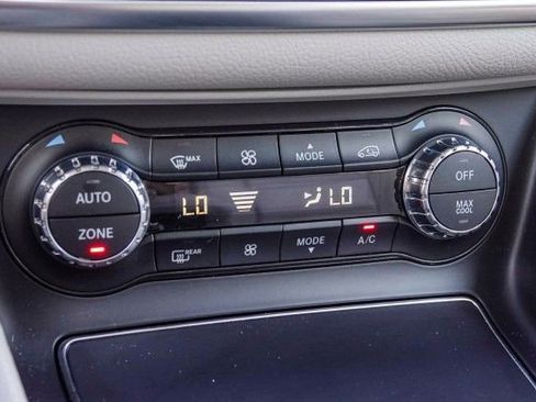 Certified 2020 Mercedes-Benz GLA 250 image 25