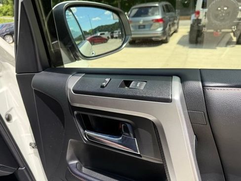 Used 2023 Toyota 4Runner Limited AWD/4WD image 89