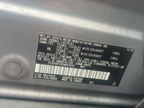 Used 2019 Toyota RAV4 LE image 11