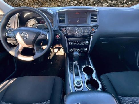 Used 2020 Nissan Pathfinder S image 13