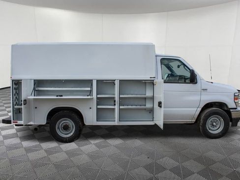New 2025 Ford E-350 and Econoline 350 Super Duty w/ Power Equipment Group RWD image 4