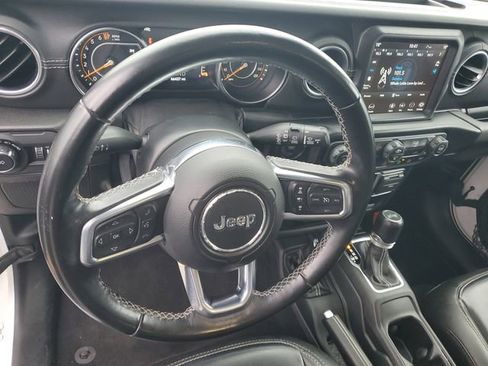 Used 2021 Jeep Wrangler Unlimited Sahara w/ Uconnect 4C Nav & Sound Group image 16