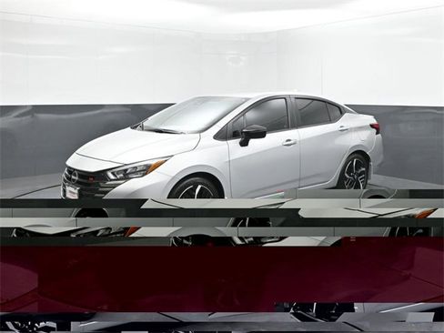 New 2025 Nissan Versa SR w/ Trunk Package image 1