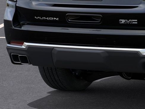 New 2026 GMC Yukon Denali w/ Denali Reserve Package AWD/4WD image 14