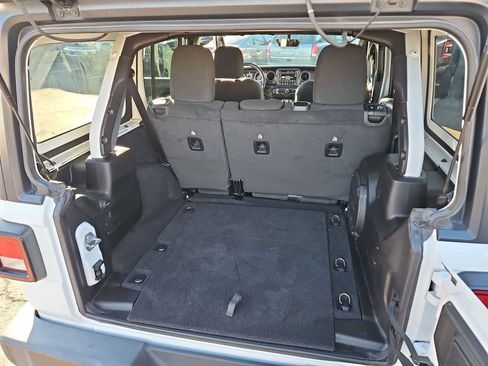 Used 2021 Jeep Wrangler Unlimited Sport image 33