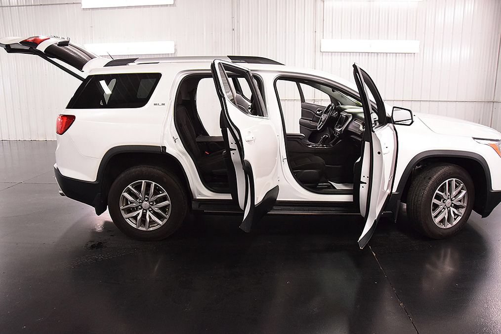 Used 2017 GMC Acadia SLE w/ LPO, Floor Liner Package FWD image 33