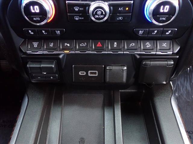 Used 2023 GMC Sierra 2500 Denali w/ Denali Black Diamond Edition AWD/4WD image 22