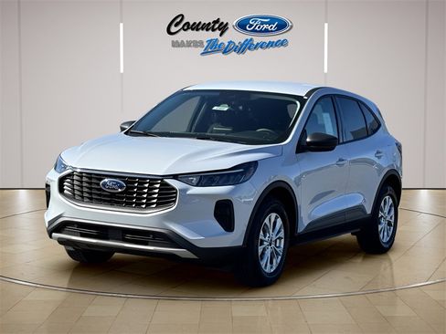 New 2026 Ford Escape Active w/ Cold Weather Package image 2