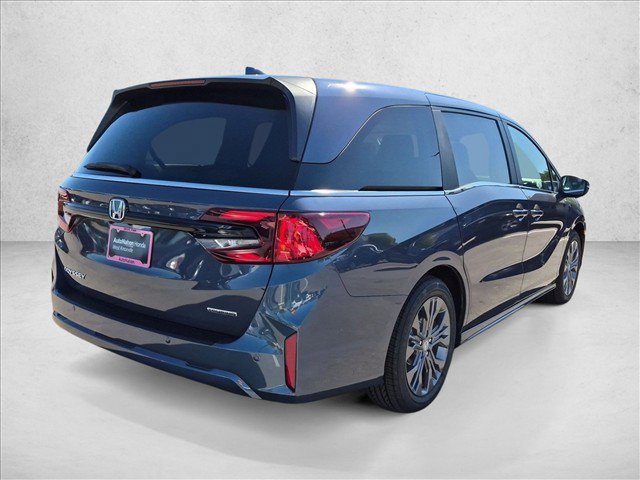 New 2027 Honda Odyssey Touring image 2