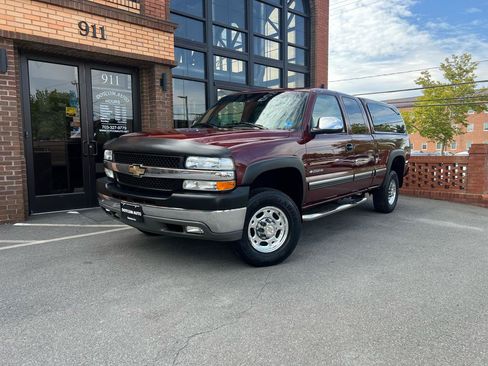 Used 2002 Chevrolet Silverado 2500 LS w/ Electrical Convenience Pkg RWD image 2