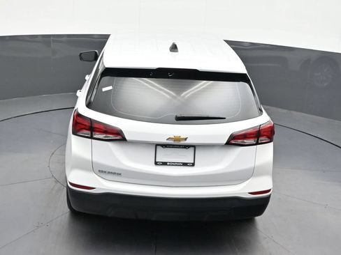 Used 2023 Chevrolet Equinox LS FWD image 19