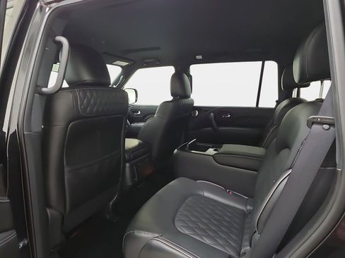 Certified 2024 INFINITI QX80 Sensory AWD/4WD image 10