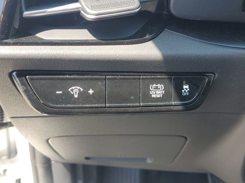 Used 2024 Kia Niro LX FWD image 26