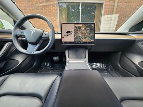 Used 2023 Tesla Model 3 Standard Range RWD image 37