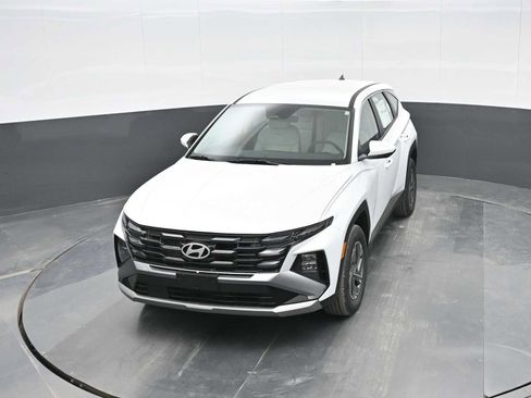 New 2026 Hyundai Tucson Blue SE w/ Tow & Go Package image 23