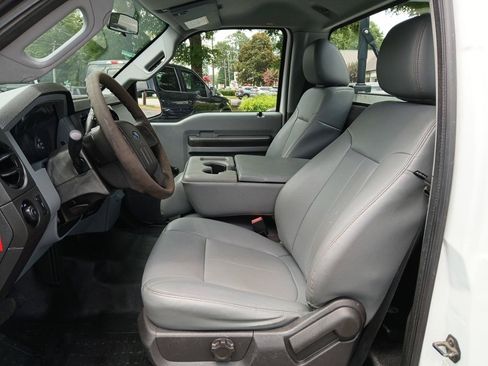 Used 2015 Ford F250 XL RWD image 14