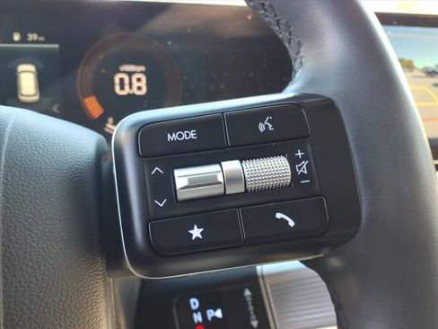 Used 2025 Hyundai Santa Fe SE image 27