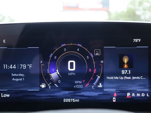 Used 2026 Chevrolet Traverse LT w/ Sun and Wheel Package FWD image 17