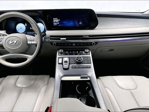 Used 2023 Hyundai Palisade Calligraphy image 15