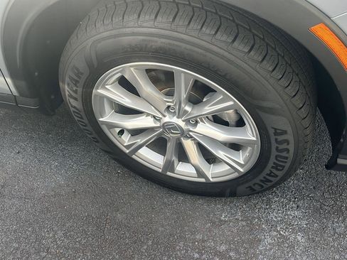 Used 2024 Honda CR-V EX image 7